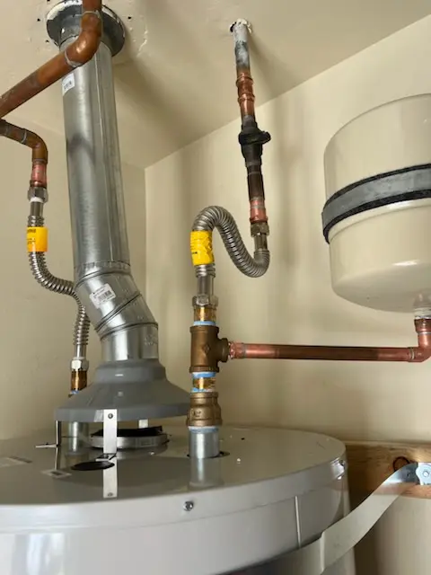 Water heater installation and plumbing repair in Weatherford